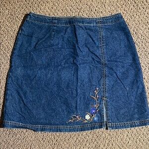 VINTAGE Floral Embroidered Denim Skirt